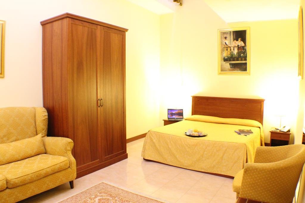 Certosa Hotel Milan Exterior photo
